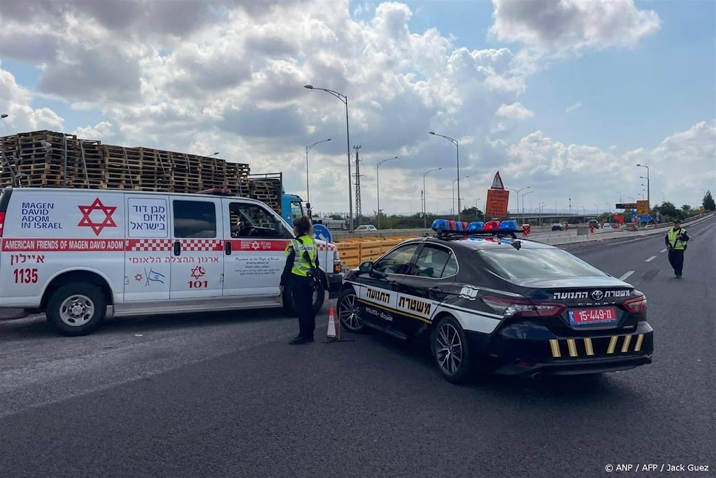 Israël dreigt met vergelding na raketaanval bij grote luchthaven