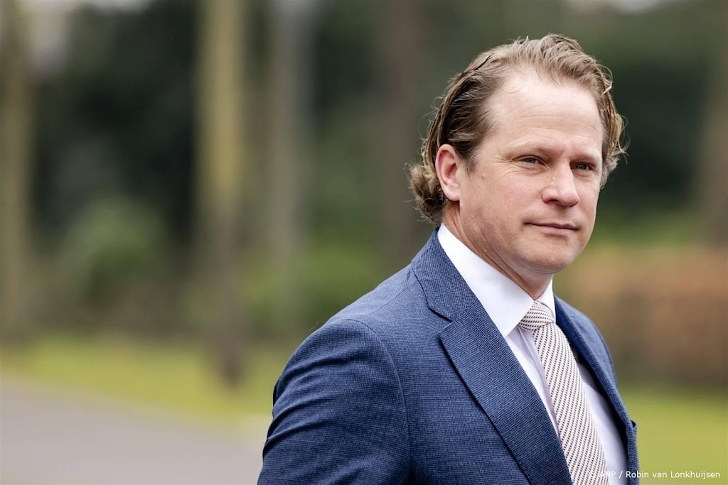 Tuinman roept op dodenherdenkingen niet te verstoren