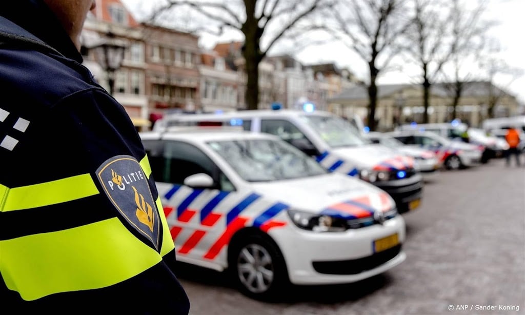 Agent raakt gewond bij aanhouding twee mannen in Breda