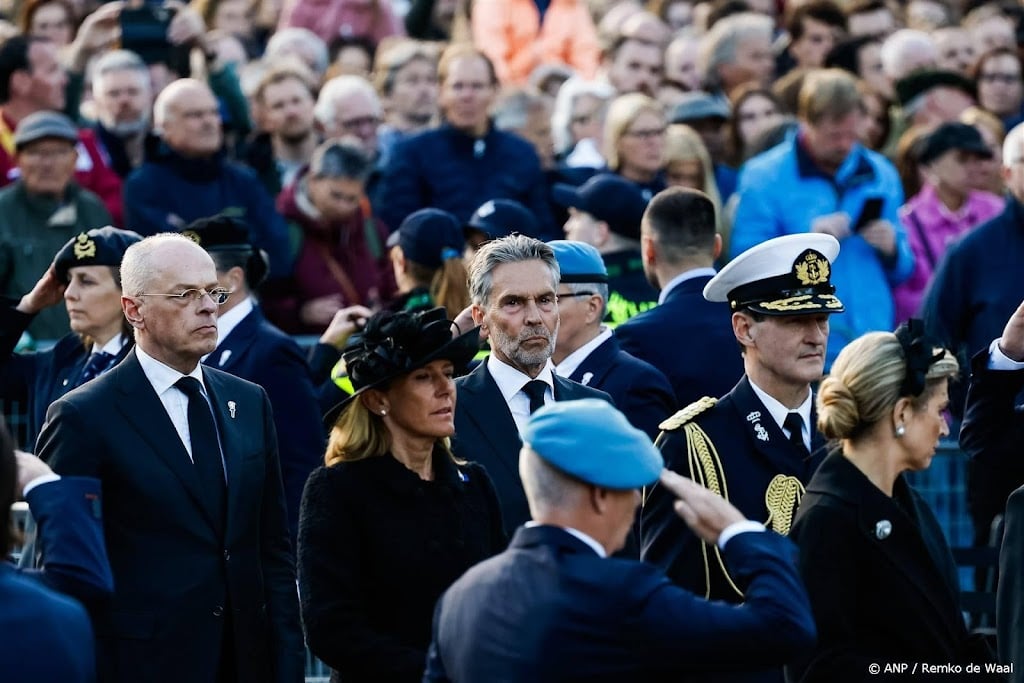 Schoof: echo verleden laat ons overdenken wat herdenken betekent