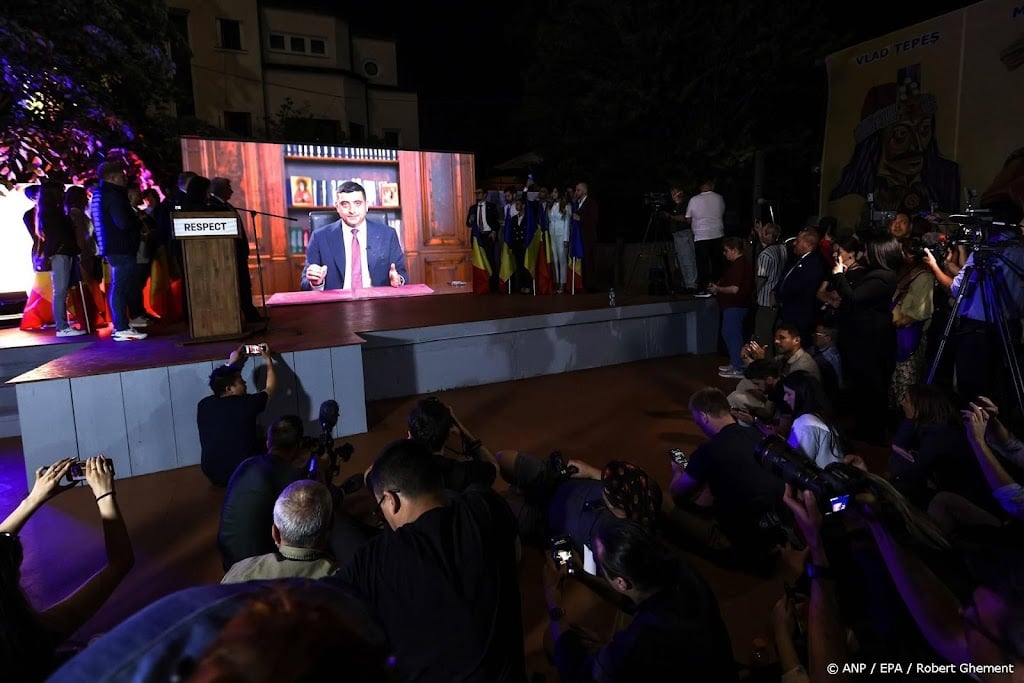Uiterst rechtse Simion wint eerste ronde verkiezingen Roemenië