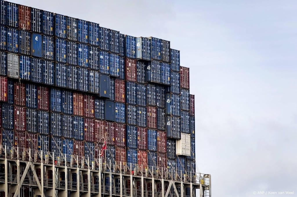 Meer orders Nederlandse industrie om zorgen verstoring leveringen