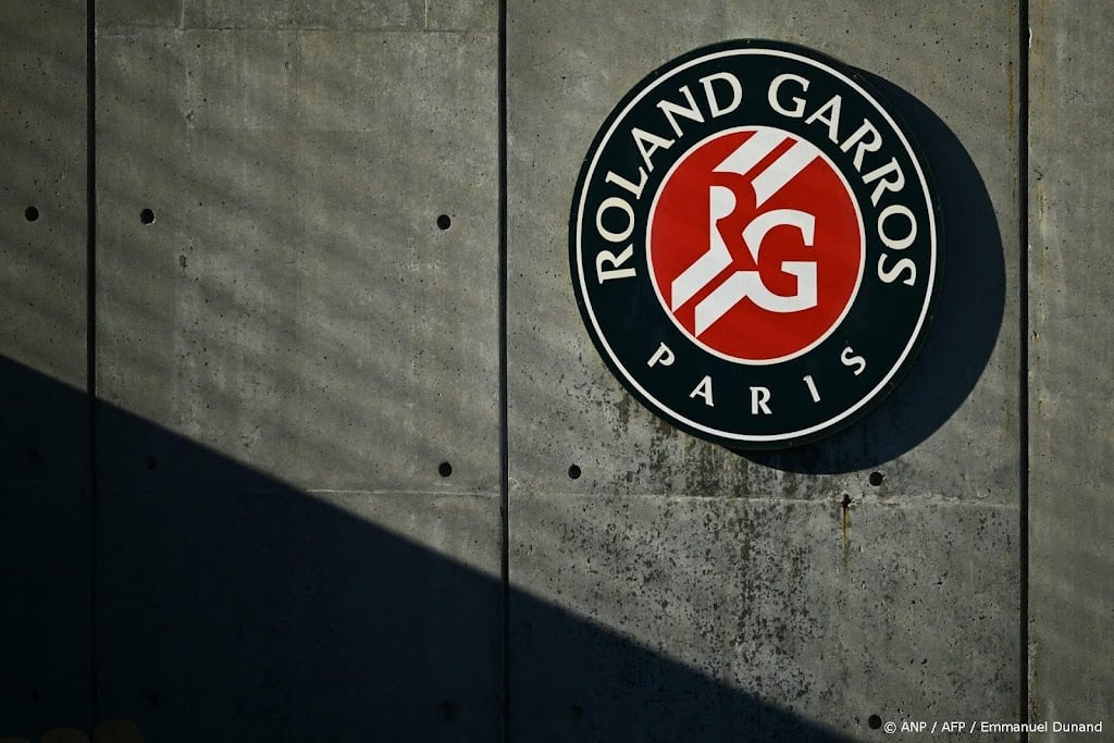 Toptennissers klagen in open brief over prijzengeld Roland Garros