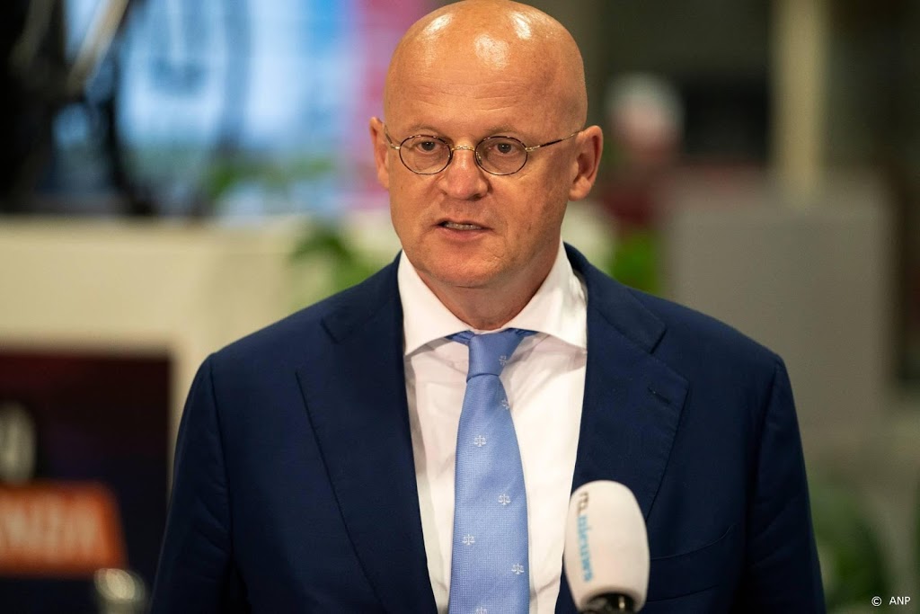 Grapperhaus voelt zich niet door Halsema voor karretje gespannen
