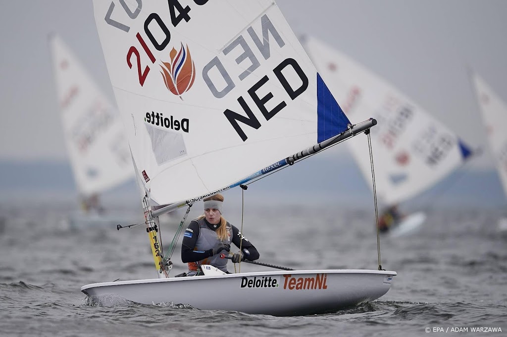Zeilster Bouwmeester klimt in Medemblik naar tweede plaats