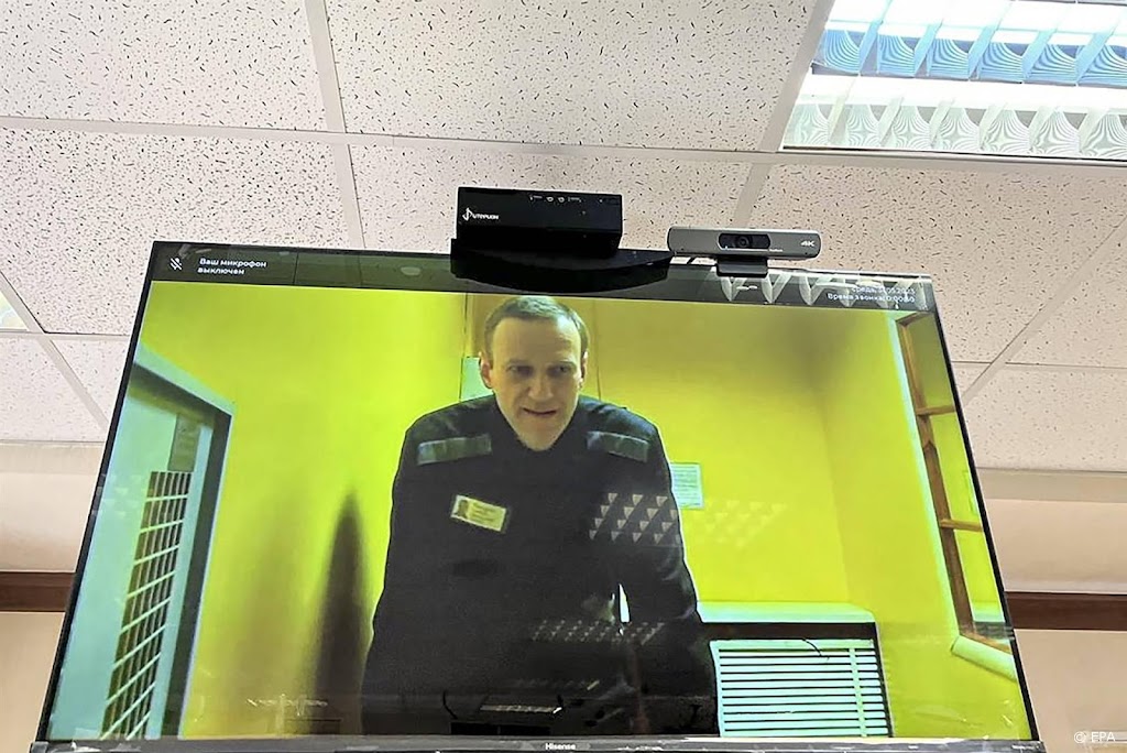 Betogers staan stil bij verjaardag Russische dissident Navalni