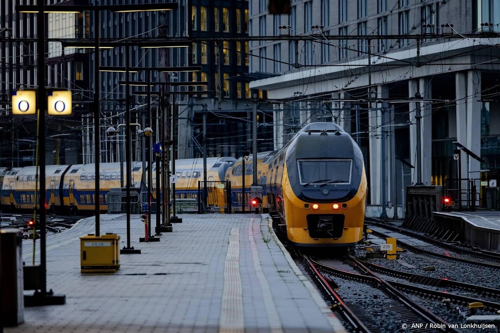 Treinen Amsterdam kunnen weer rijden, Harry Styles kwartier later