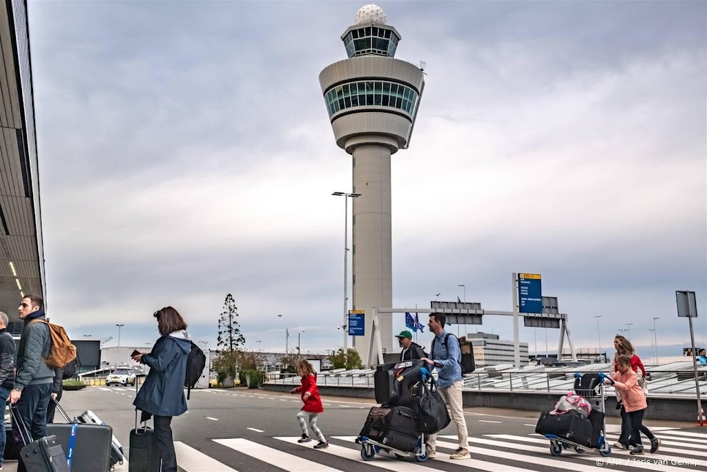 Pilotenvakbond: nachtsluiting Schiphol bedreigt vakantievluchten