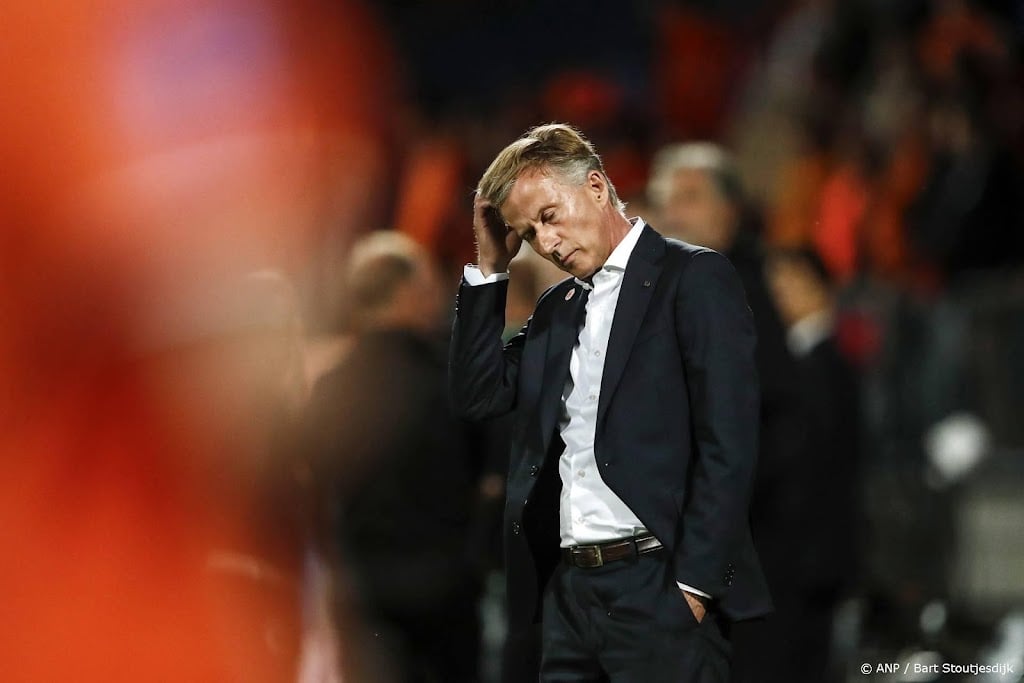 Bondscoach Jonker 'pissig' over tweede helft Oranjevrouwen
