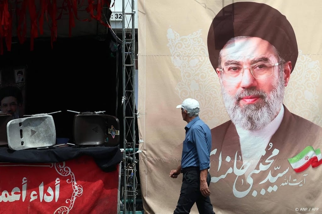 Opperste leider Iran waarschuwt voor verdeeldheid na oorlog