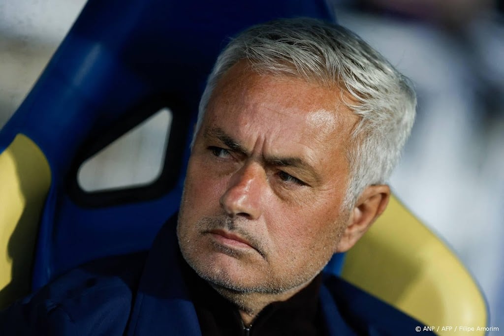 Mourinho dient klacht in bij Europees Hof om boete en schorsing