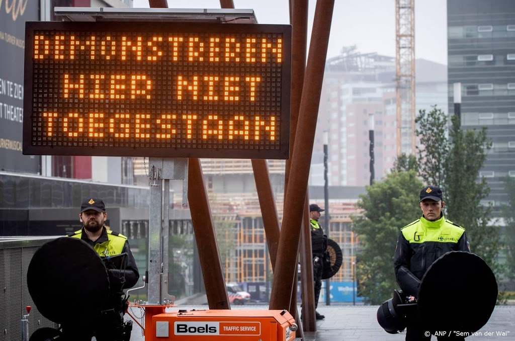 Tientallen betogers samen in Utrechtse Park Oog in Al