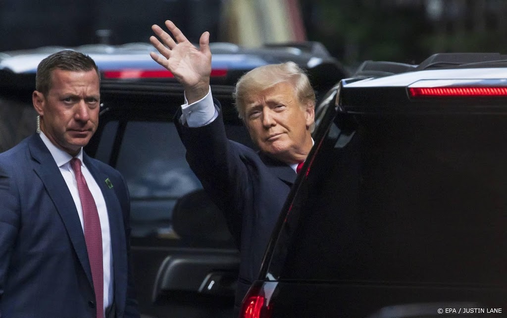 Trump hekelt tijdens bijeenkomst aanklachten tegen zijn bedrijf
