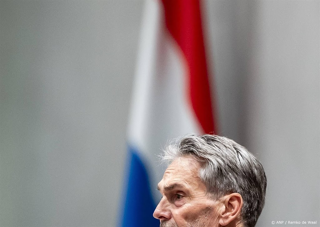 Oppositiepartijen vallen Schoof aan op armoedebeleid kabinet