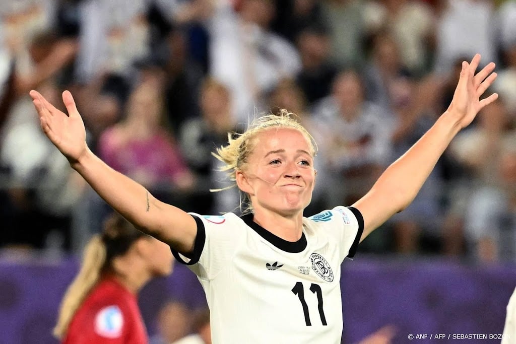 Duitse voetbalsters beginnen EK met zege op Polen