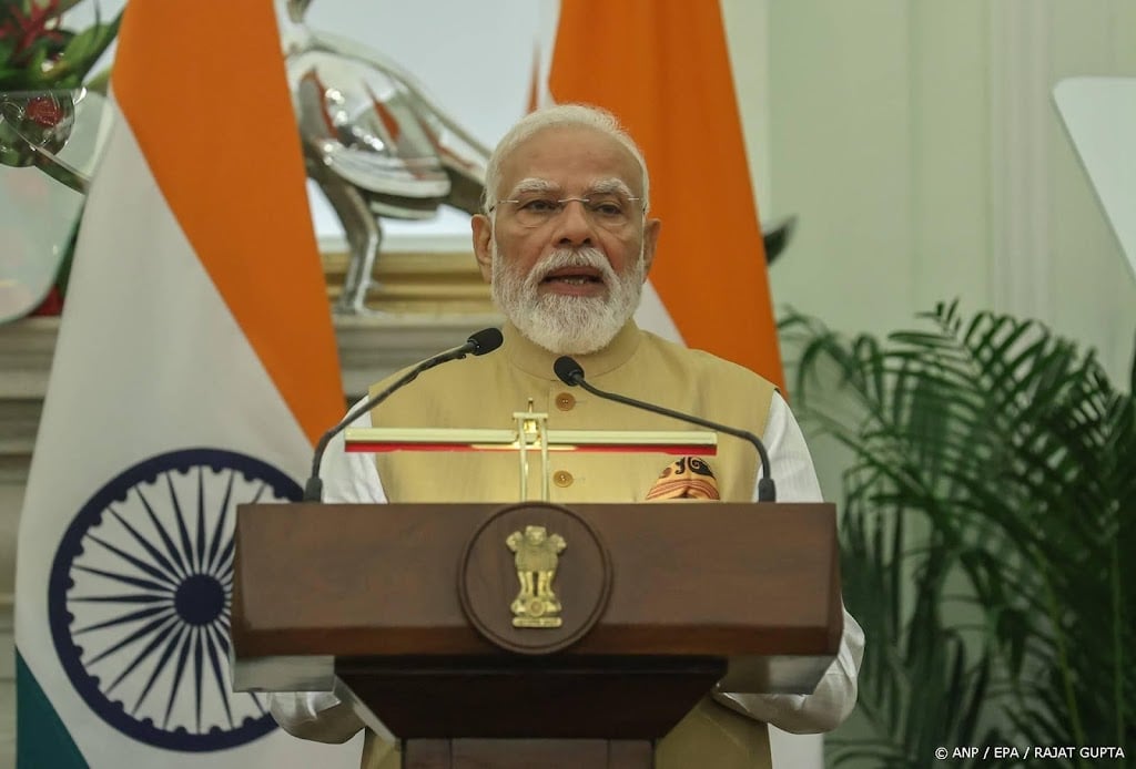 Modi: India blijft investeren in nieuwe olieraffinaderijen