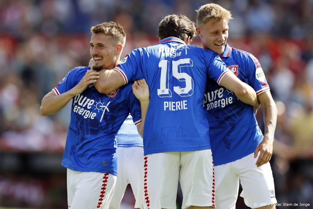 FC Twente viert Europese rentree met zege in Belgrado