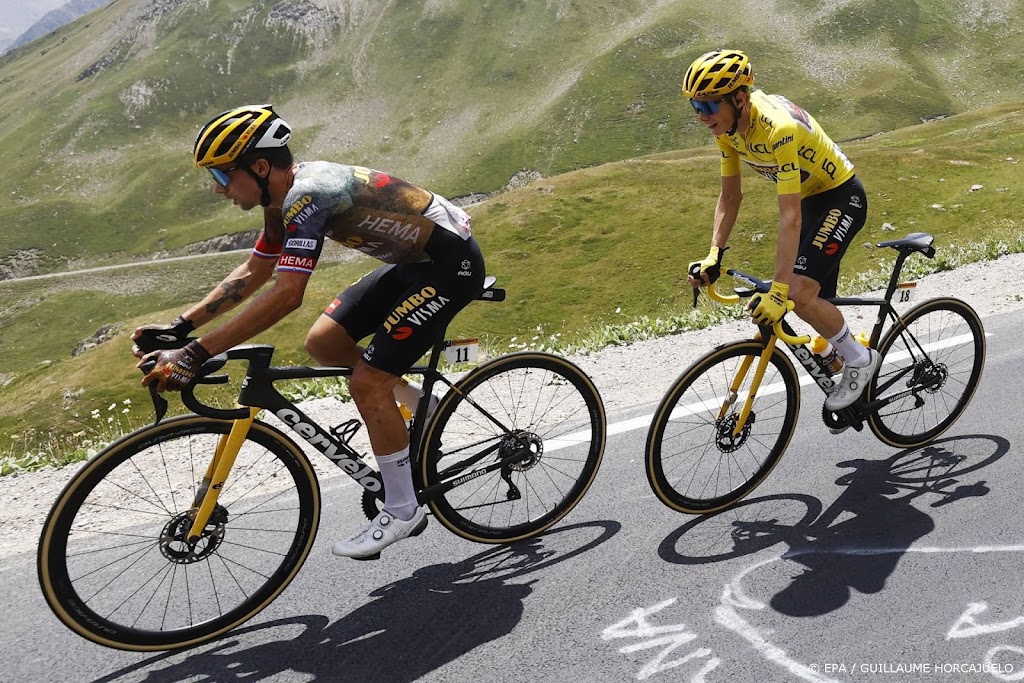Roglic twee weken voor Vuelta terug op de fiets