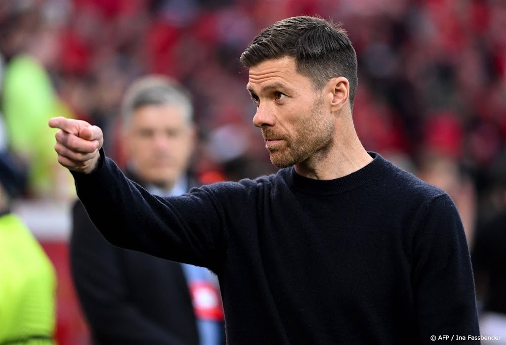 Bayer Leverkusen langer door met Spaanse trainer Alonso