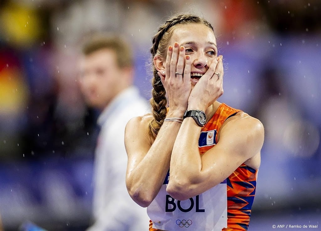 Gouden Bol soepel door naar halve finales 400 meter horden