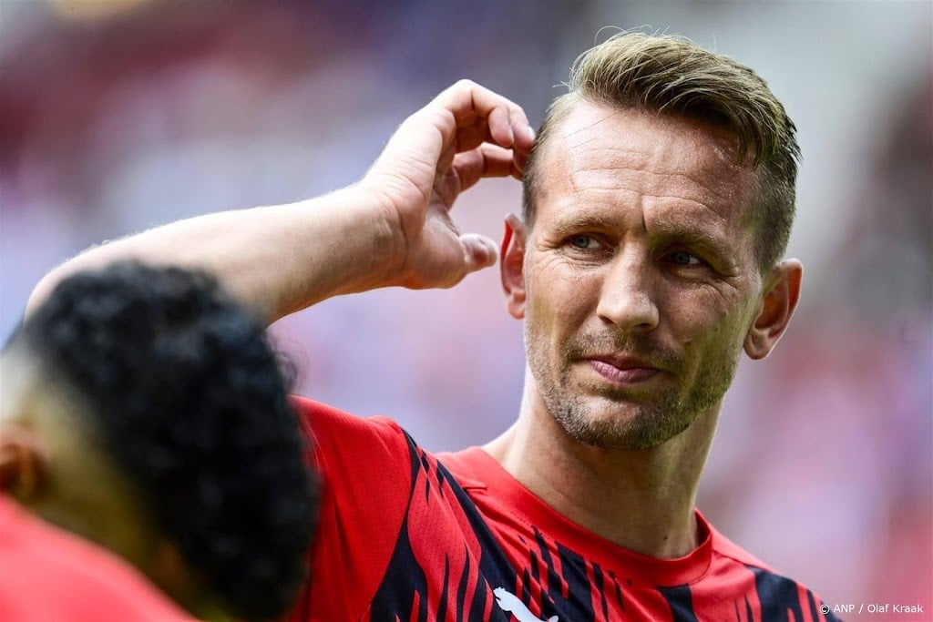 Balende De Jong: voetbal bestaat ook uit verdedigen