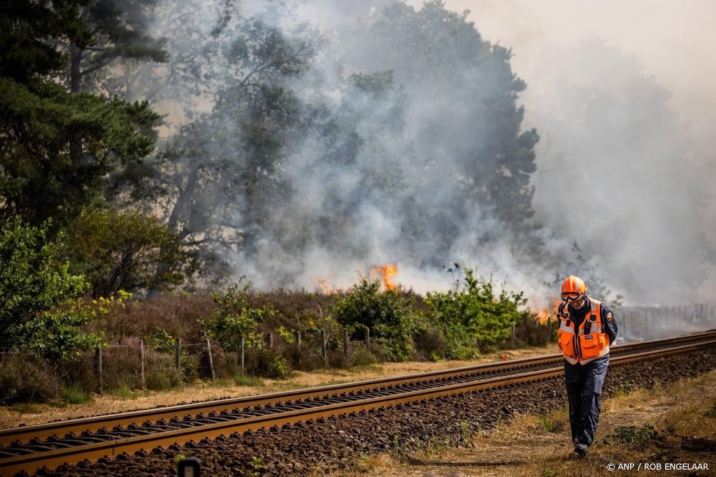 Hele dag geen treinen bij Venray door grote natuurbrand