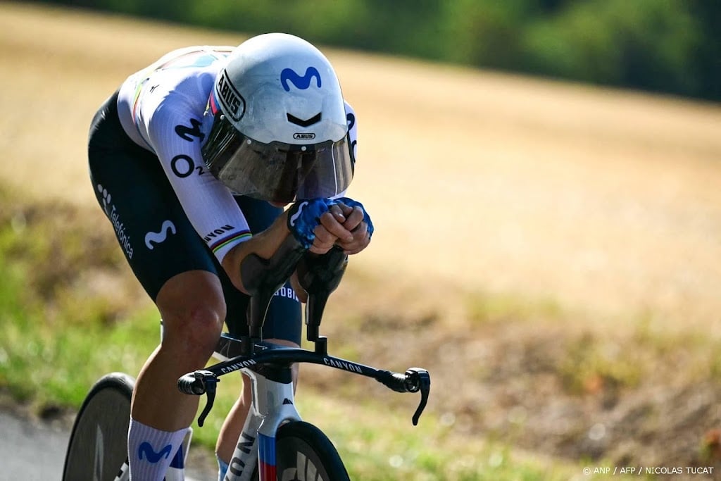 Zwitserse Reusser wint tijdrit in de Tour en grijpt gele trui 