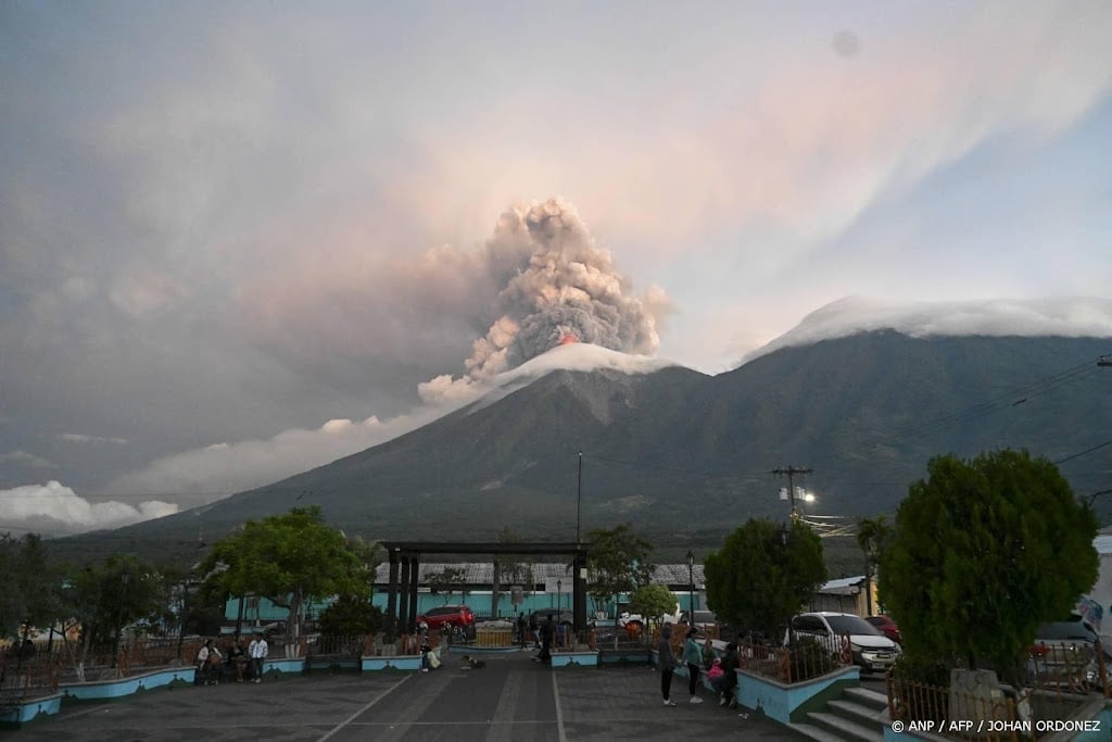 Alarm over uitbarsting van actieve vulkaan in Guatemala
