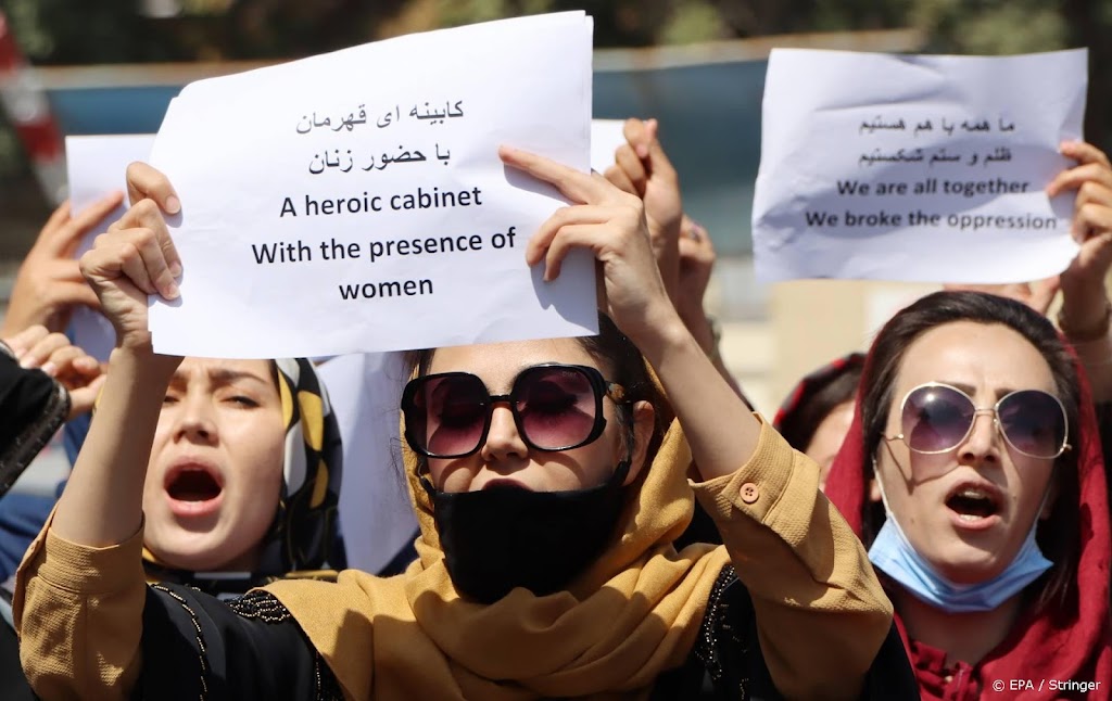 Vrouwenprotest in Kabul afgebroken door Taliban