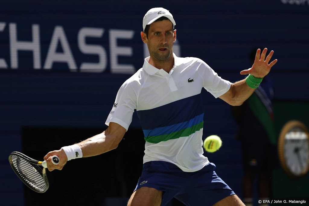 Djokovic ten koste van Nishikori naar vierde ronde US Open