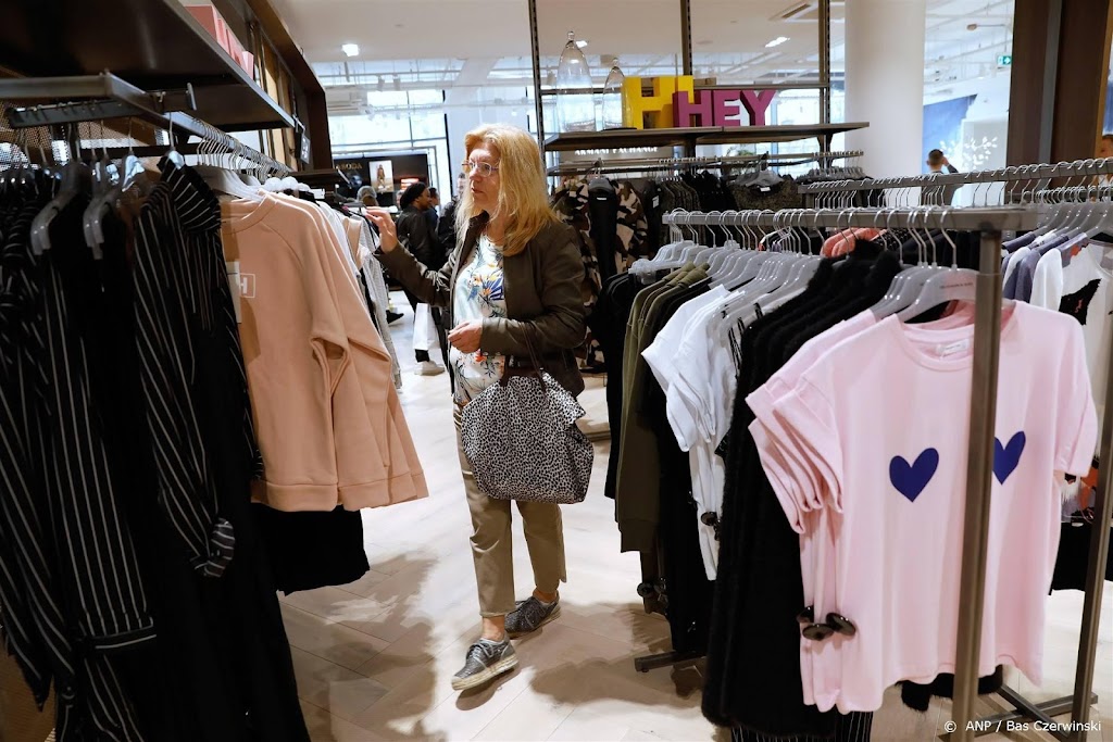 ABN AMRO: aantal kledingwinkels fors gedaald sinds coronapandemie