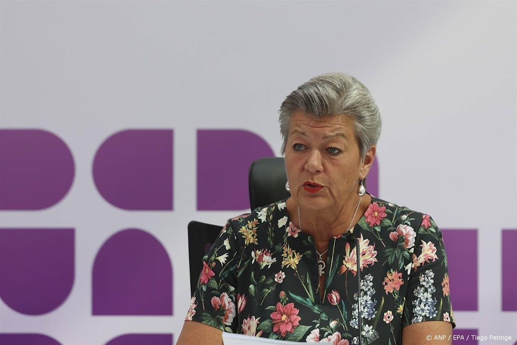 Europese Commissie wil extra opheldering Hongaars visumbeleid 