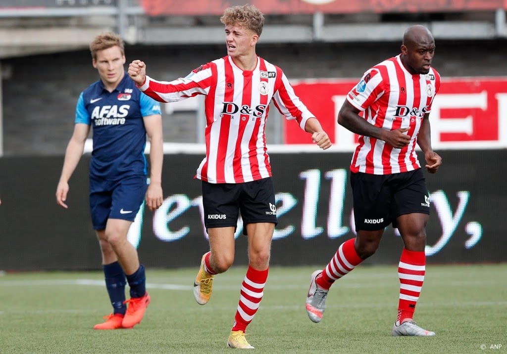 AZ speelt gelijk na 4-0 voorsprong bij rust