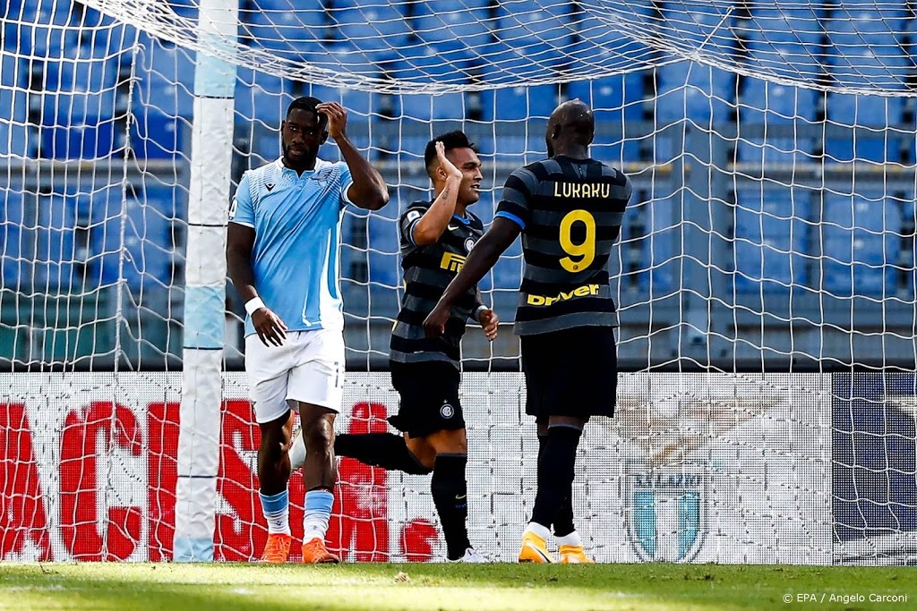 Lazio en Inter eindigen met tien man bij 1-1