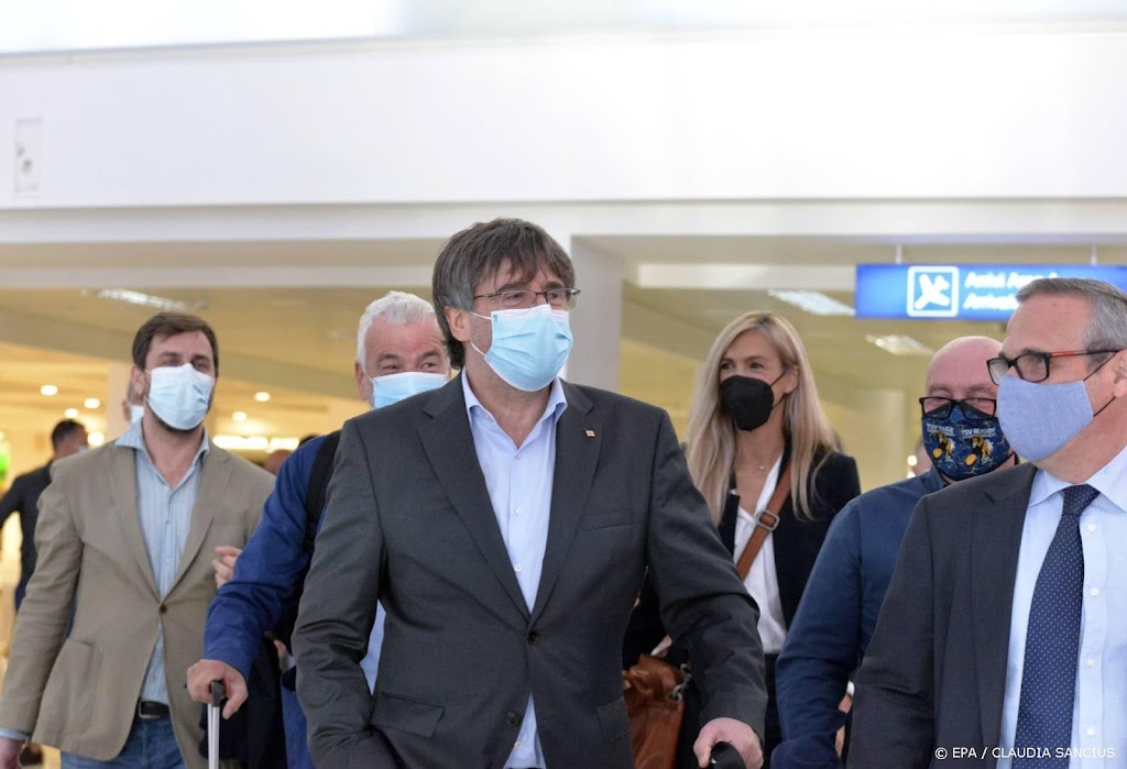 Italië schort Spaans overleveringsverzoek Puigdemont op