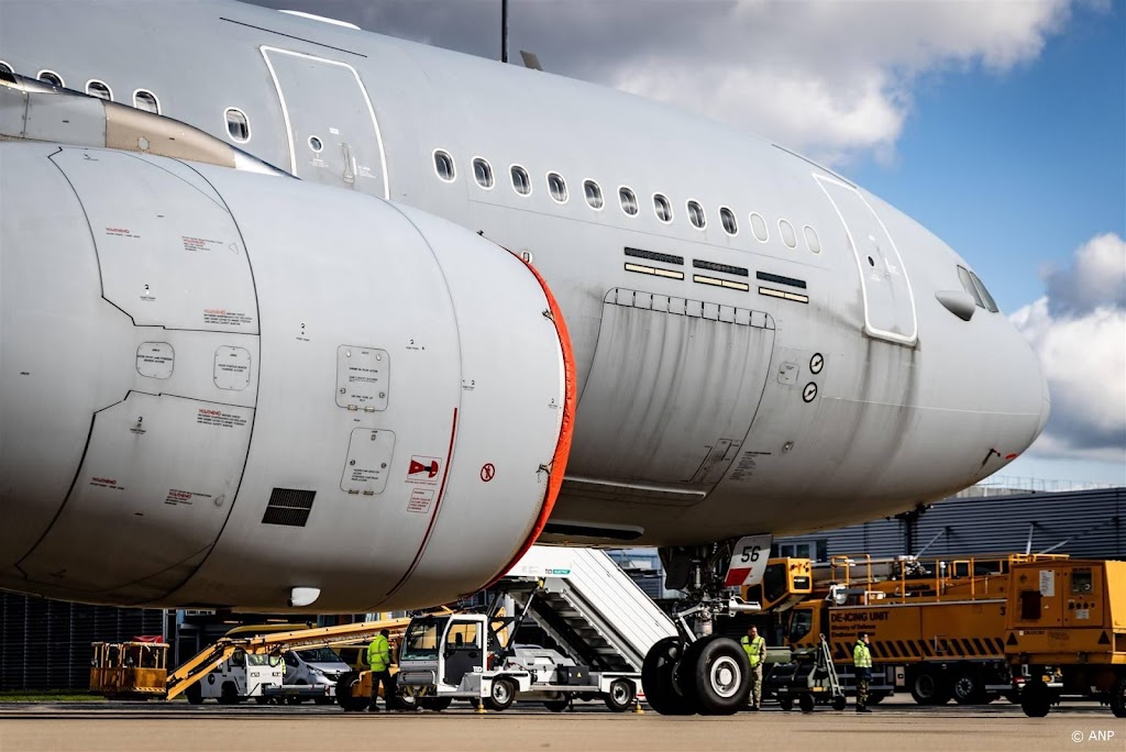 Vlucht voor repatriëring vanuit Eindhoven onderweg naar Libanon