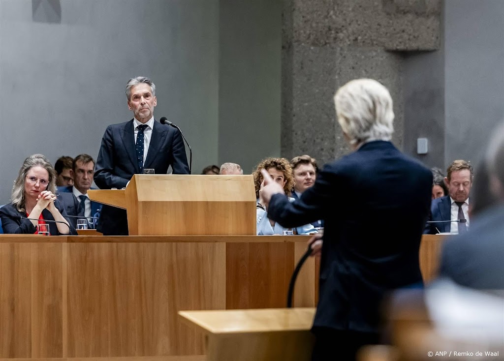 Schoof: Wilders houdt ook achter de schermen vast aan noodwet