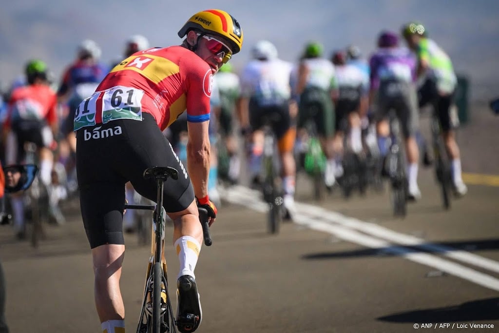 Noorse wielrenner Kristoff sluit loopbaan af met val