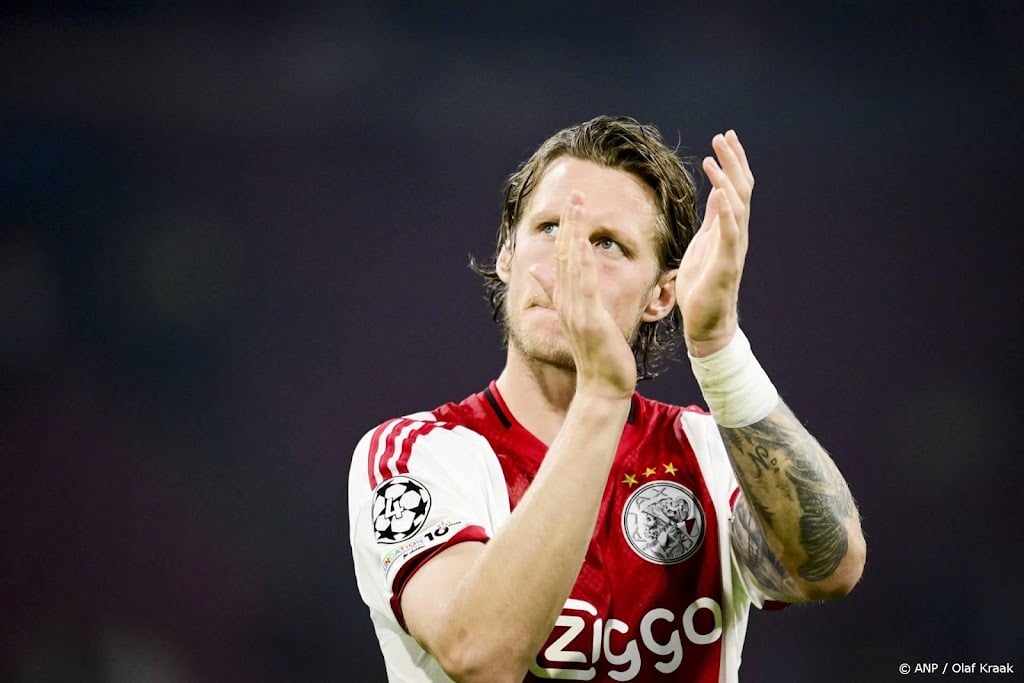 Ajax begint met Weghorst, Fitz-Jim en Mokio tegen Sparta 