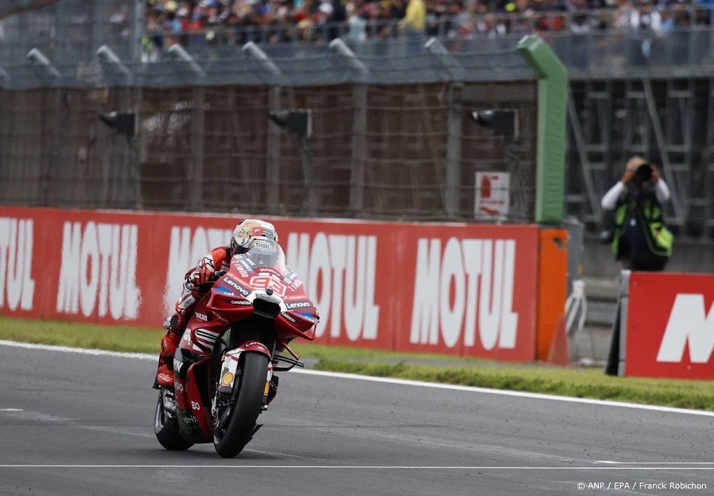 Márquez maakt met zege in Japan titelstrijd MotoGP spannend