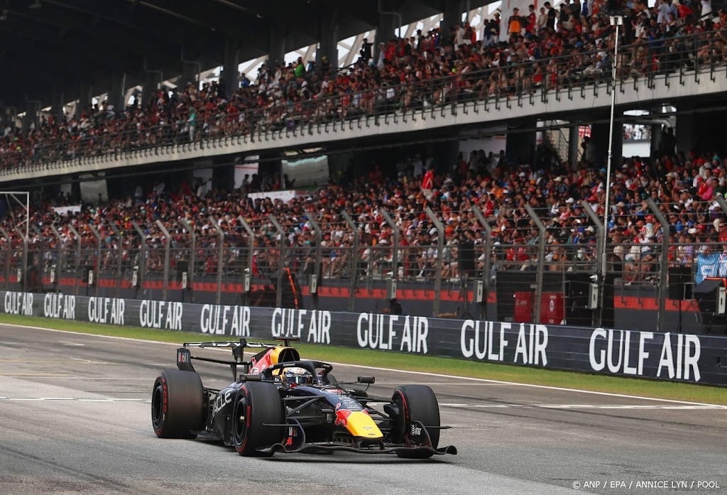 Verstappen wint in Maleisië eerste grand prix van dit seizoen