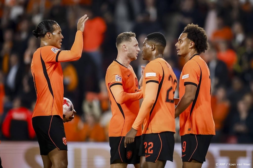Oranje behaalt tegen Servië eerste thuiszege onder Xavi