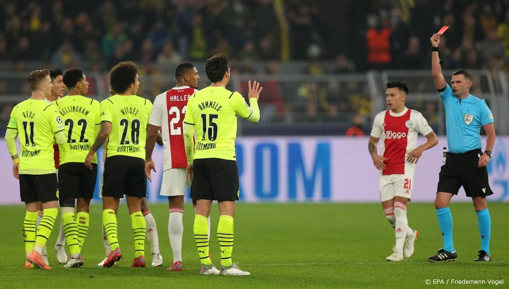 Borussia Dortmund vecht rode kaart Hummels aan
