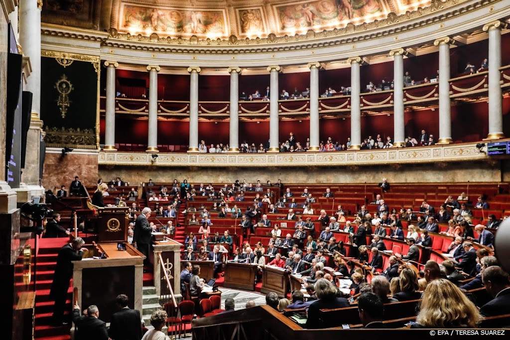 Debat in Frans parlement geschorst om 'keer terug naar Afrika'