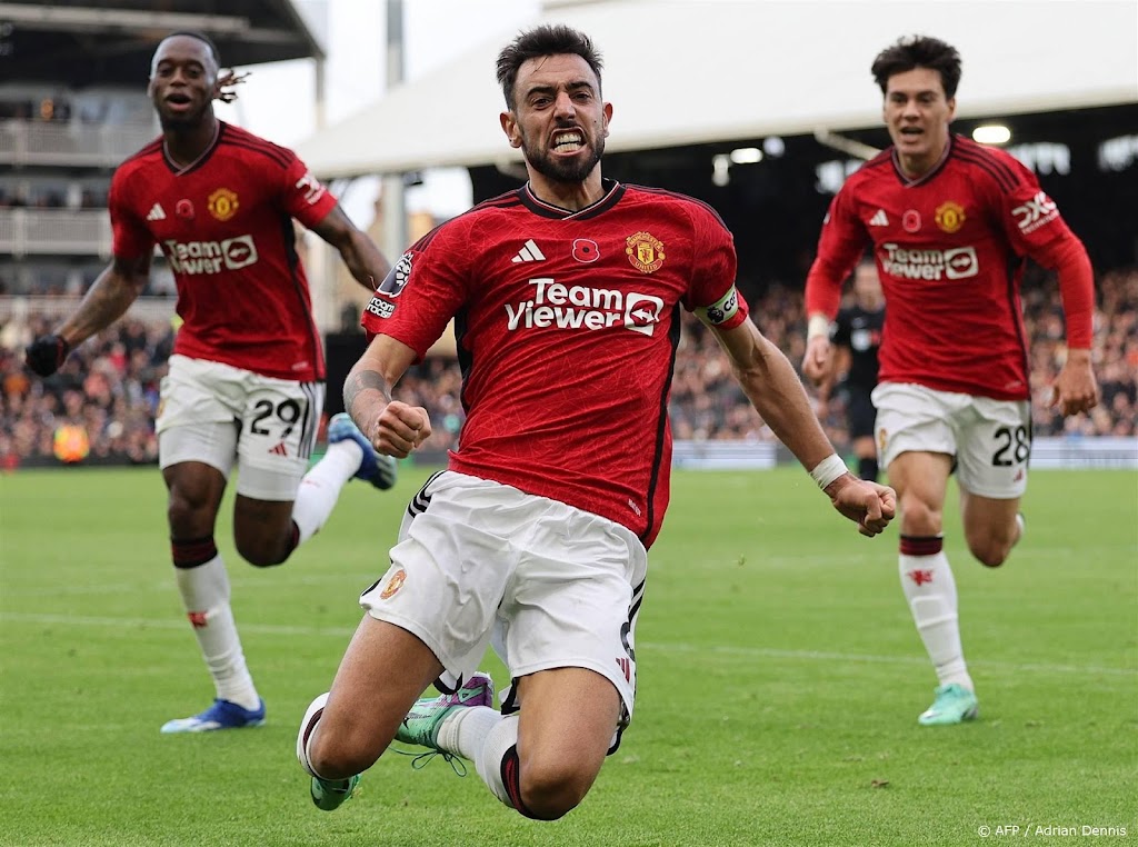 Manchester United wint nipt van Fulham na late treffer Fernandes