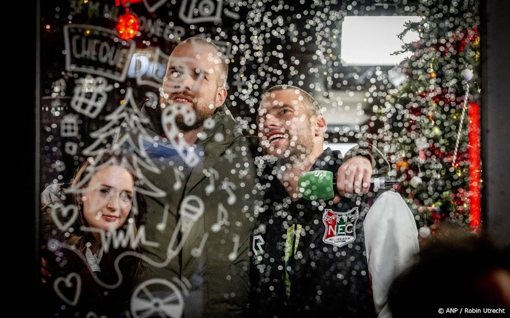 Zelfde 3FM-dj's als vorig jaar in Glazen Huis