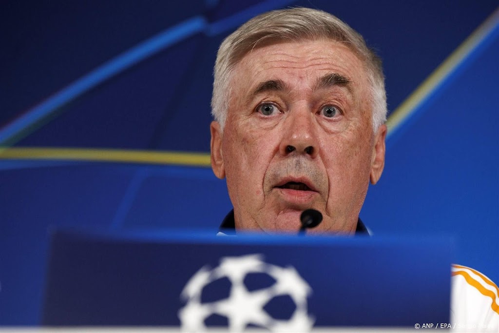 Voetbal is bijzaak voor coach Ancelotti in zware tijd voor Spanje