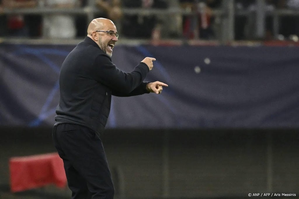 PSV-coach Bosz niet te spreken over optreden ploeg bij Olympiakos