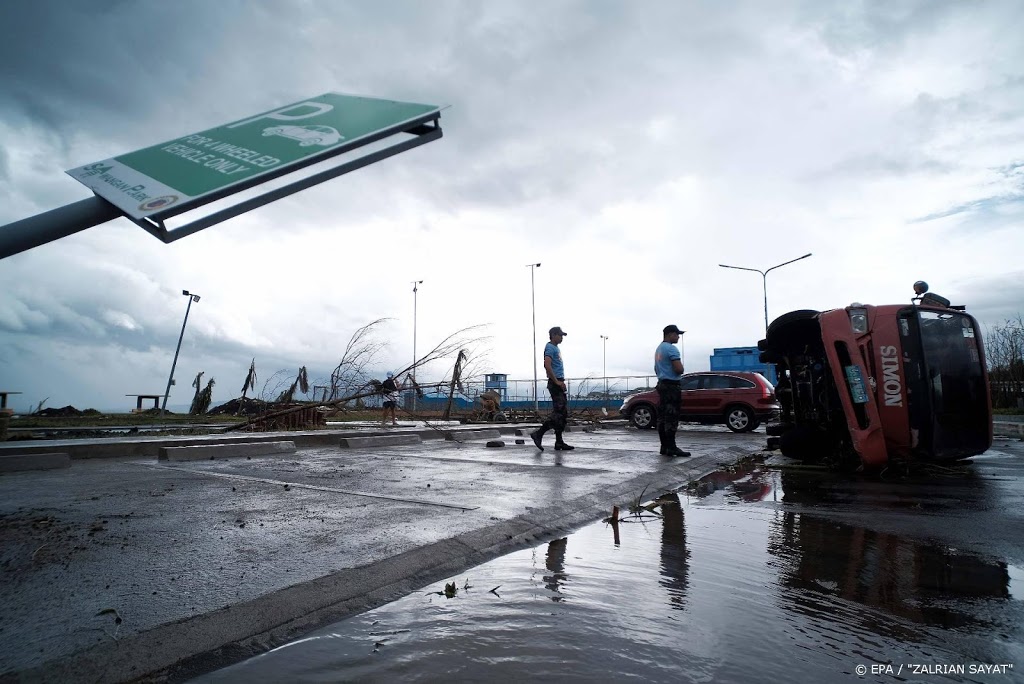 Dodental tyfoon op Filipijnen loopt verder op
