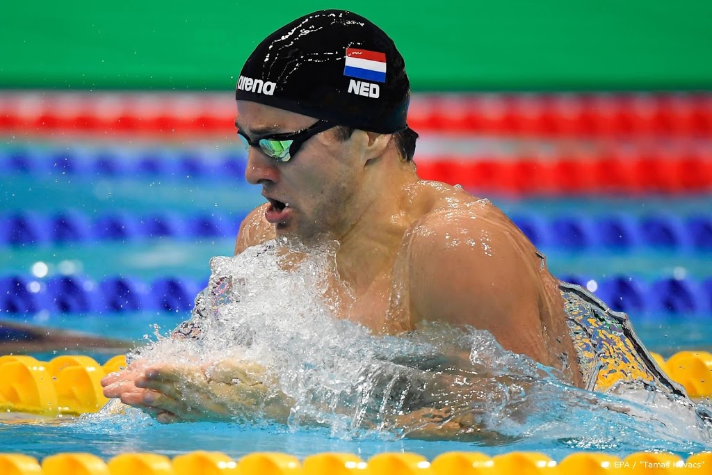 Kamminga met Nederlands zwemrecord naar finale